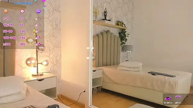 Snapshot of Roma__love chatting on 01/13/25, 03:15 Roma love online show from 01/13/25, 03:15