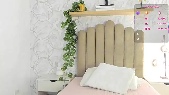 Snapshot of Roma__love chatting on 03/09/25, 11:25 Roma love online show from 03/09/25, 11:25