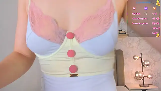 Roma  love online show from 10/24/25, 12:34