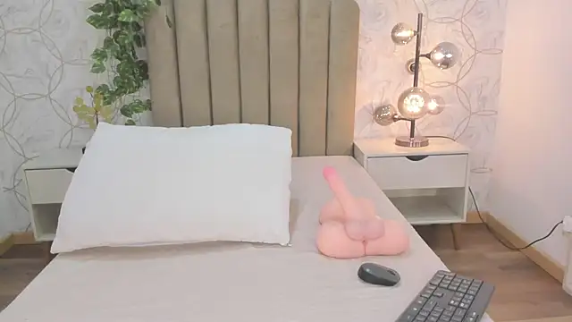 Roma  love online show from 01/15/26, 12:10