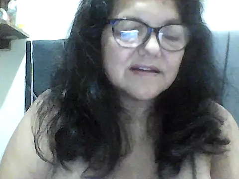 kassandra02 online show from 10/04/25, 03:15