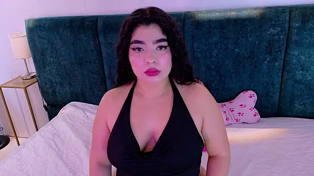 AgathaLynx online show from 10/26/25, 10:43