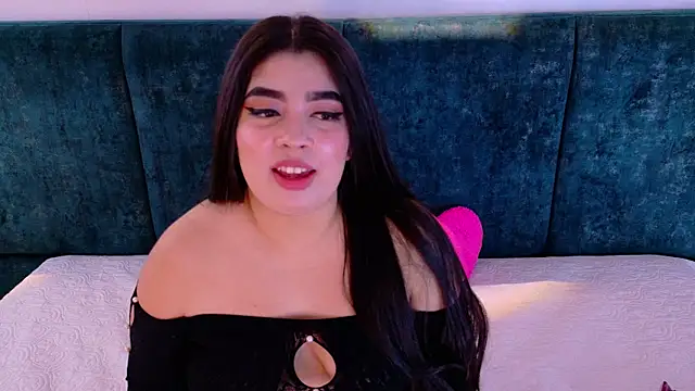 AgathaLynx online show from 11/07/25, 10:37