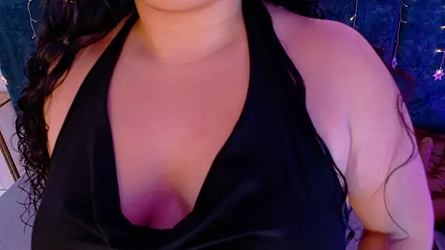 AgathaLynx online show from 12/18/25, 10:43