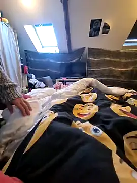 LoLa-69-X online show from 10/13/25, 08:25