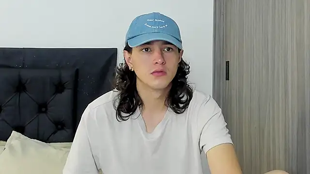 alex connorr online show from 01/27/25, 03:39