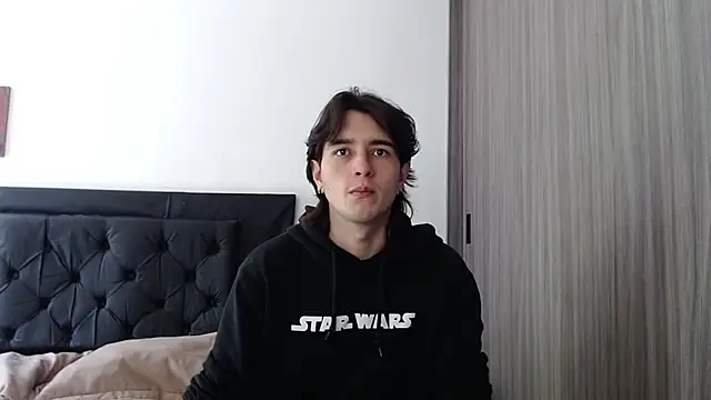 alex connorr online show from 02/28/25, 03:15