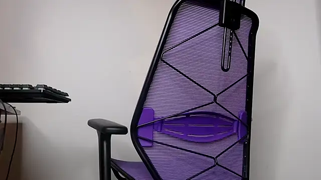 alex connorr online show from 12/18/25, 11:33