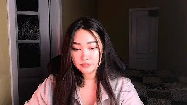 Snapshot of Erica_Wayne chatting on 01/05/25, 09:48 Erica Wayne online show from 01/05/25, 09:48