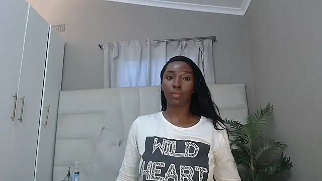 naughtyblackdolie online show from 03/08/25, 07:16