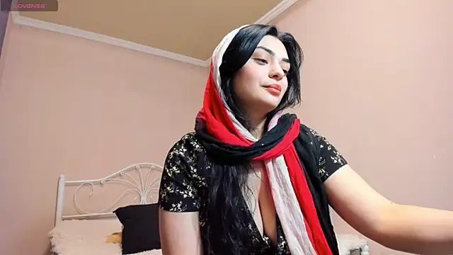 Snapshot of _cleopattra_ chatting on 01/03/25, 06:35  cleopattra  online show from 01/03/25, 06:35