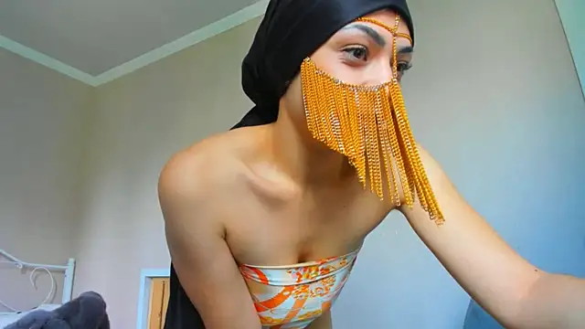 Snapshot of _cleopattra_ chatting on 07/12/26, 08:27 cleopattra online show from 07/12/26, 08:27