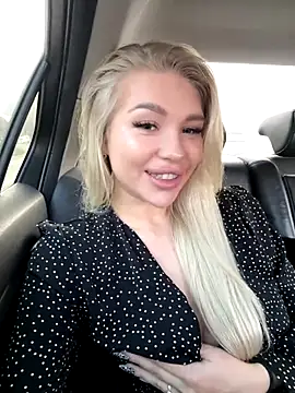 DreamPussyy online show from 10/20/25, 04:13