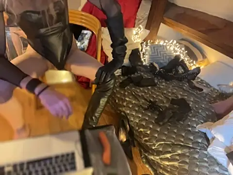 alexheels boots online show from 04/13/26, 07:14