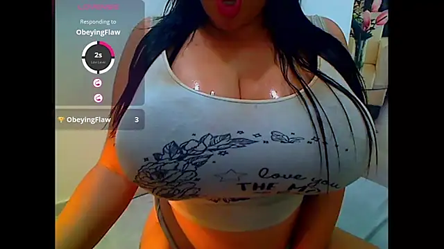 Snapshot of Bigcocksexyluisa chatting on 04/18/26, 05:06 Bigcocksexyluisa online show from 04/18/26, 05:06