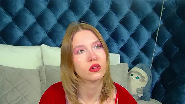 LiliLinn online show from 01/17/26, 04:50