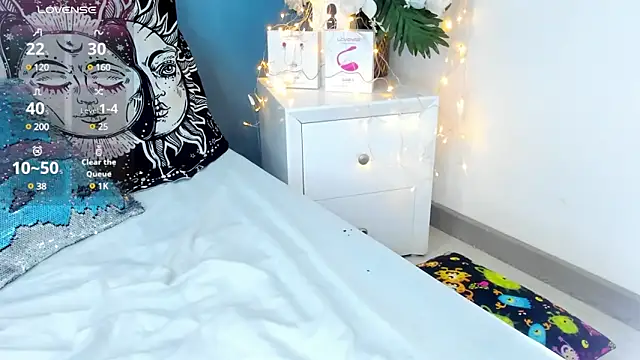 NinaInk online show from 02/10/25, 01:22