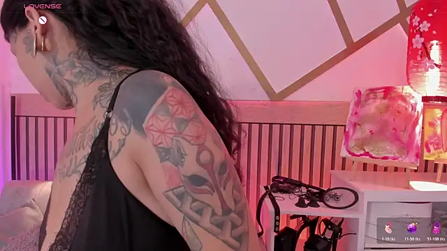 Snapshot of NinaInk chatting on 07/23/26, 01:53 NinaInk online show from 07/23/26, 01:53
