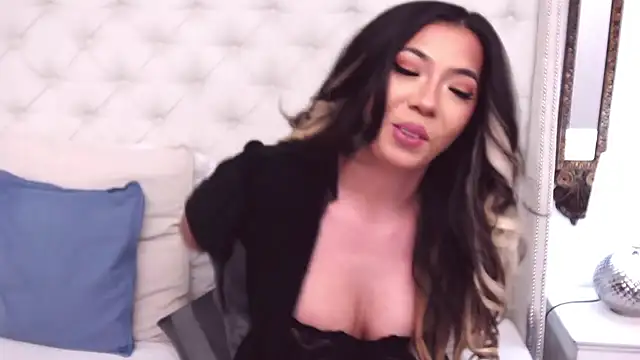 KiaraDevlynn online show from 01/09/25, 06:57