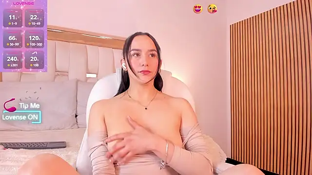 hazel ross tcw online show from 09/13/25, 02:17