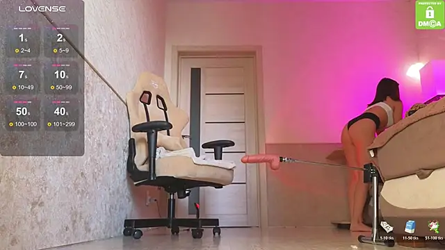 Katy perry  online show from 12/01/25, 06:18