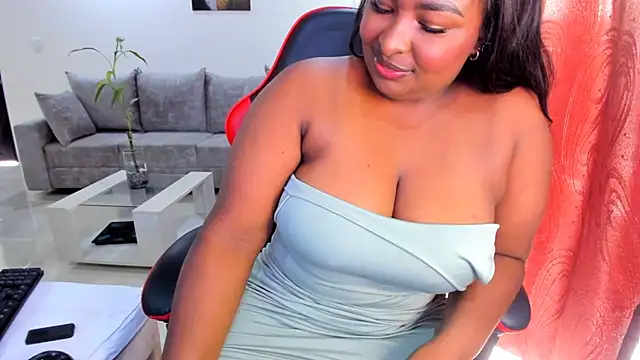 ashleyxlove1 online show from 02/18/26, 10:50