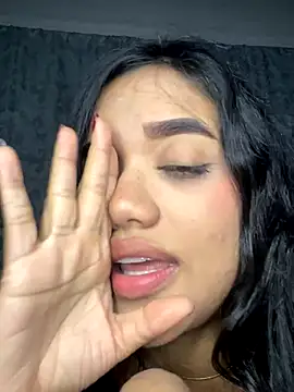 ElaEndez  online show from 12/14/25, 01:33