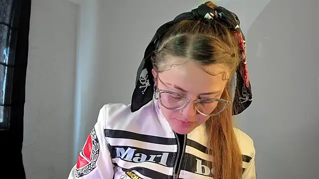 tekila   online show from 02/01/25, 04:33