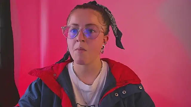 tekila   online show from 02/05/25, 08:25