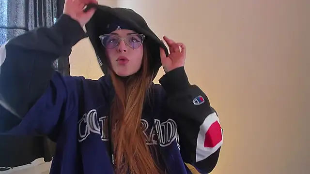 tekila   online show from 03/12/25, 07:28