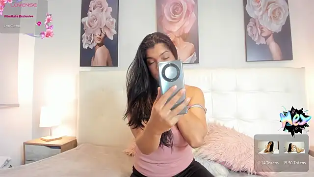 Snapshot of Sweetdreamses_ chatting on 01/10/25, 12:26 Sweetdreamses  online show from 01/10/25, 12:26