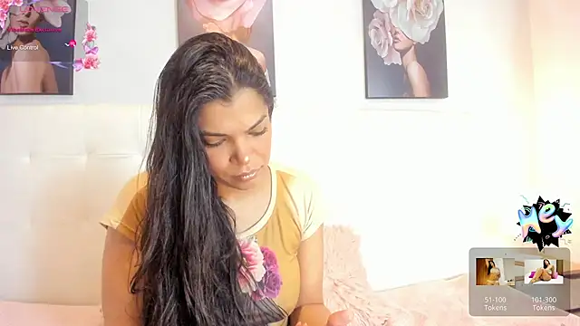 Snapshot of Sweetdreamses_ chatting on 01/22/25, 12:38 Sweetdreamses  online show from 01/22/25, 12:38