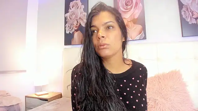Snapshot of Sweetdreamses_ chatting on 02/04/25, 12:22 Sweetdreamses  online show from 02/04/25, 12:22