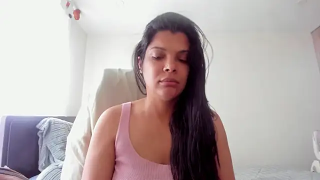 Snapshot of Sweetdreamses_ chatting on 10/09/25, 02:26 Sweetdreamses  online show from 10/09/25, 02:26