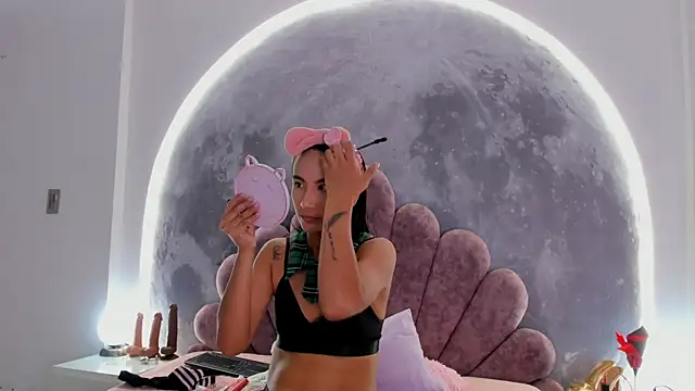 Valeria Fitness online show from 02/25/26, 07:56