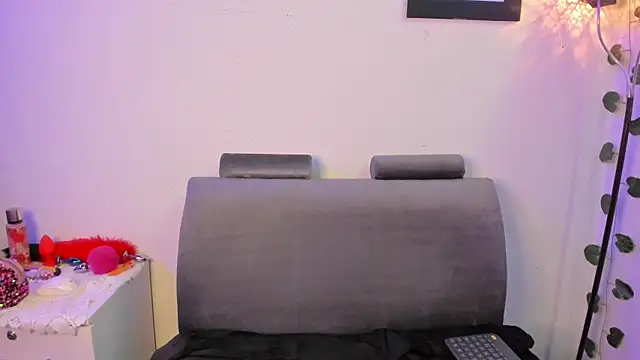 Camille rose  online show from 01/16/25, 04:49