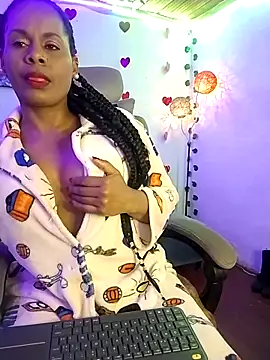 Camille rose  online show from 02/26/25, 01:53