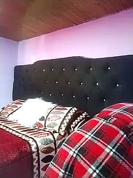 Camille rose  online show from 11/07/25, 03:34