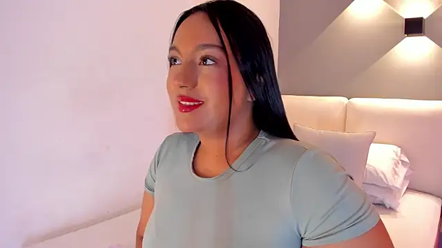 ellamontoya online show from 09/15/25, 10:59