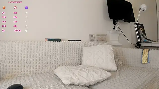 Snapshot of lizzistrata chatting on 02/01/25, 07:13 lizzistrata online show from 02/01/25, 07:13