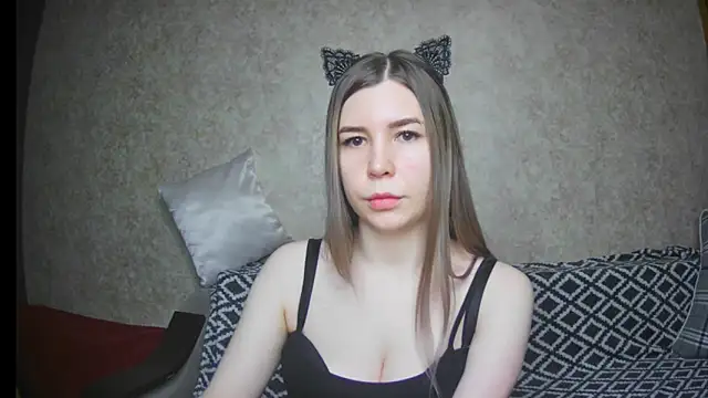 ElllaNuar online show from 02/12/25, 07:23