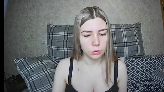 ElllaNuar online show from 03/13/25, 05:54