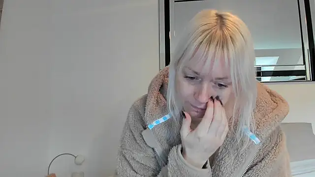 BetterThanYourEx69 online show from 01/12/26, 10:42