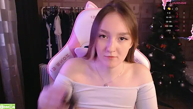 MoonlishSiren online show from 01/18/25, 08:19