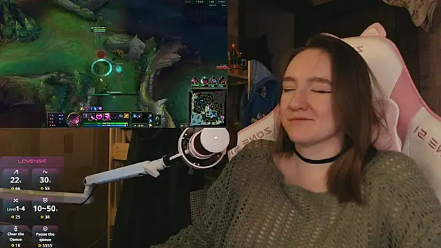 MoonlishSiren online show from 03/30/26, 09:27