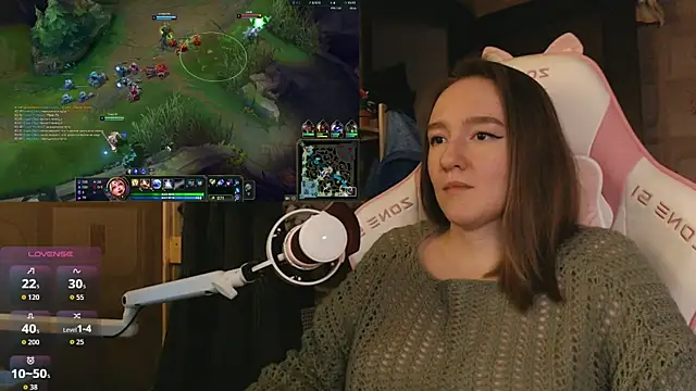 MoonlishSiren online show from 03/31/26, 09:04