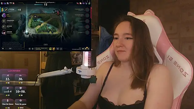 Snapshot of MoonlishSiren chatting on 06/14/26, 08:22 MoonlishSiren online show from 06/14/26, 08:22