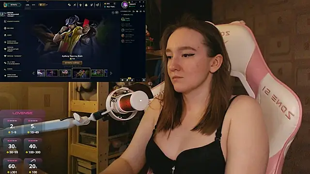 Snapshot of MoonlishSiren chatting on 07/10/26, 09:06 MoonlishSiren online show from 07/10/26, 09:06
