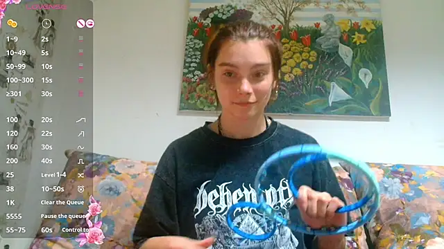 Sophie Bell online show from 12/13/24, 08:58