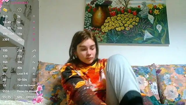 Sophie Bell online show from 01/04/25, 07:23